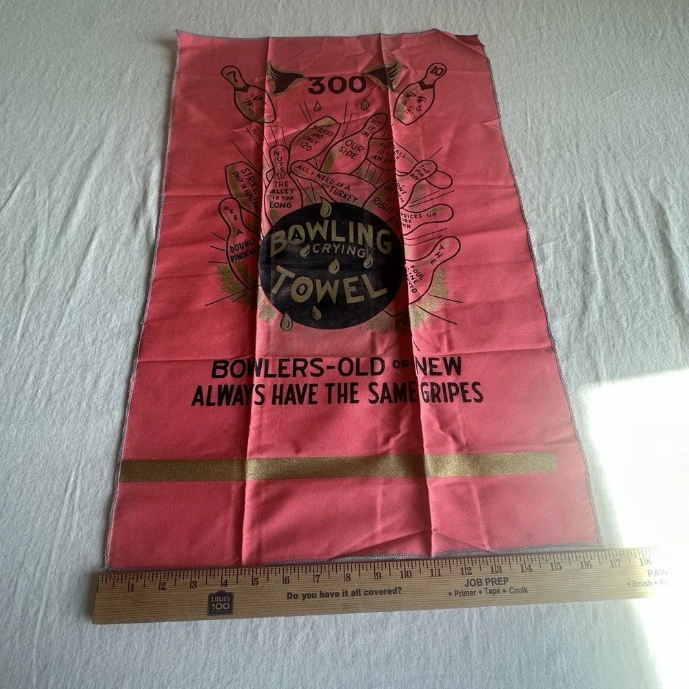 Vintage Bowling Crying Towel Pink Novelty Gag Gift Sports Memorabilia 17x25 NEW